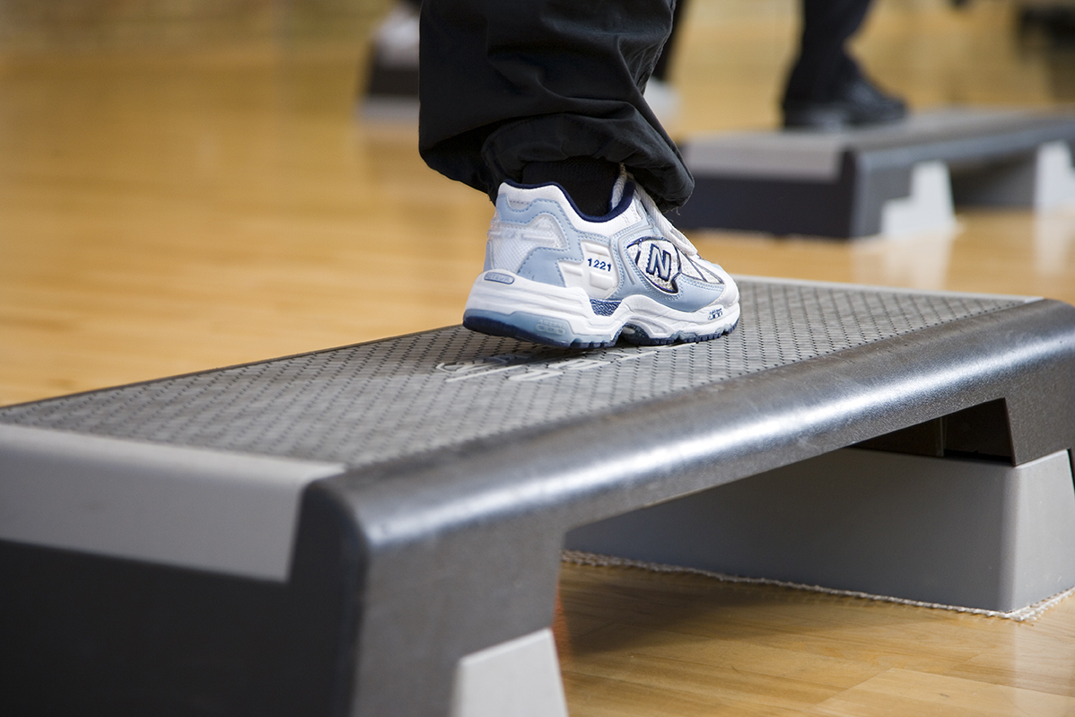 Step COLOURBOX808260