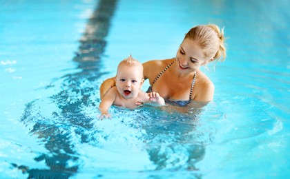 Babyswim Shutterstock 457674580